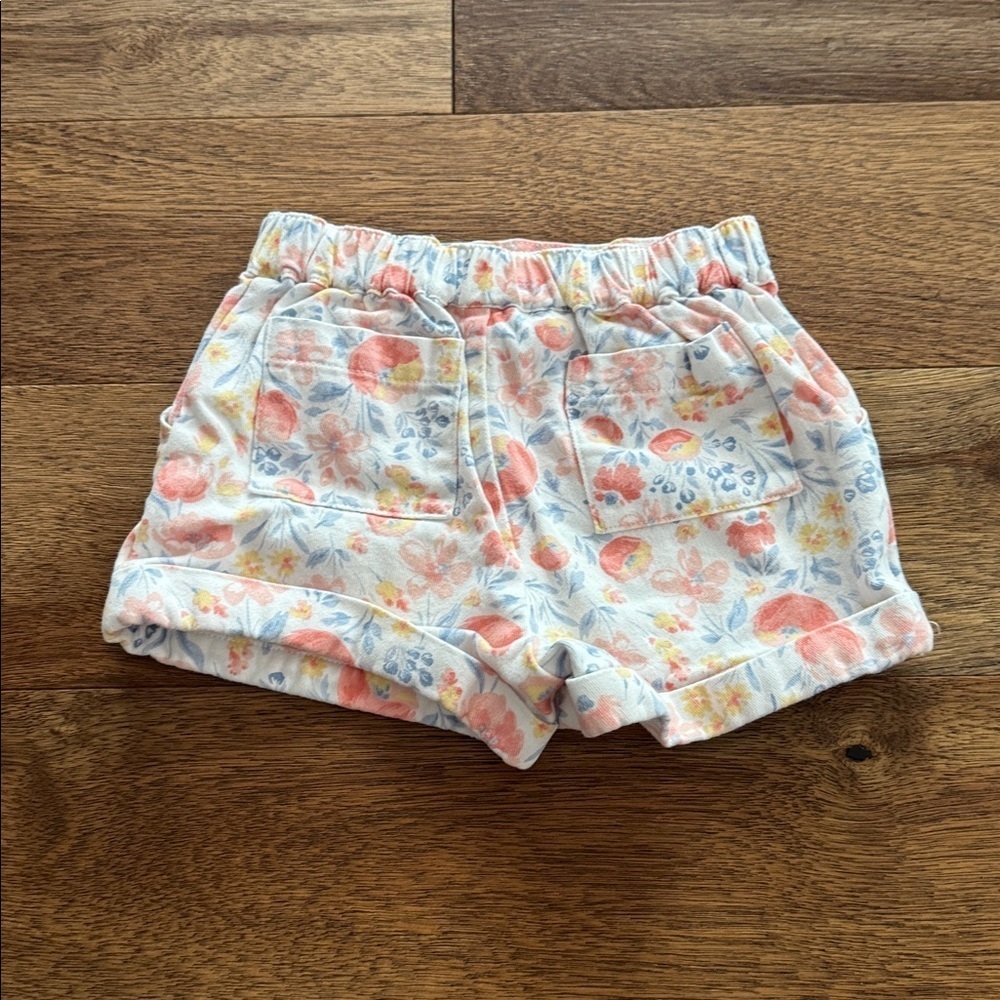 Tommy Bahama Toddler Shorts with Floral Design - Picture 2 of 3
